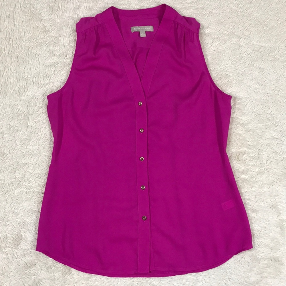 Banana Republic Magenta Pink V Neck Button Down